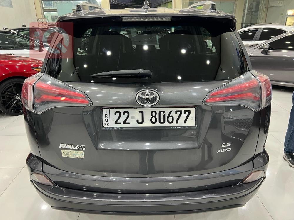 تۆیۆتا ڕاڤ 4